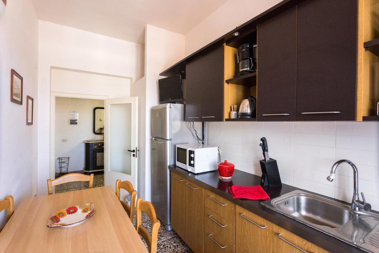 Casa Laura Follonica Apartment Екстериор снимка